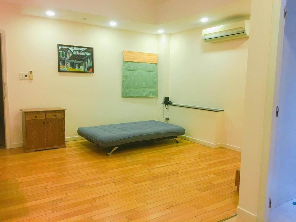 Apartment Pl