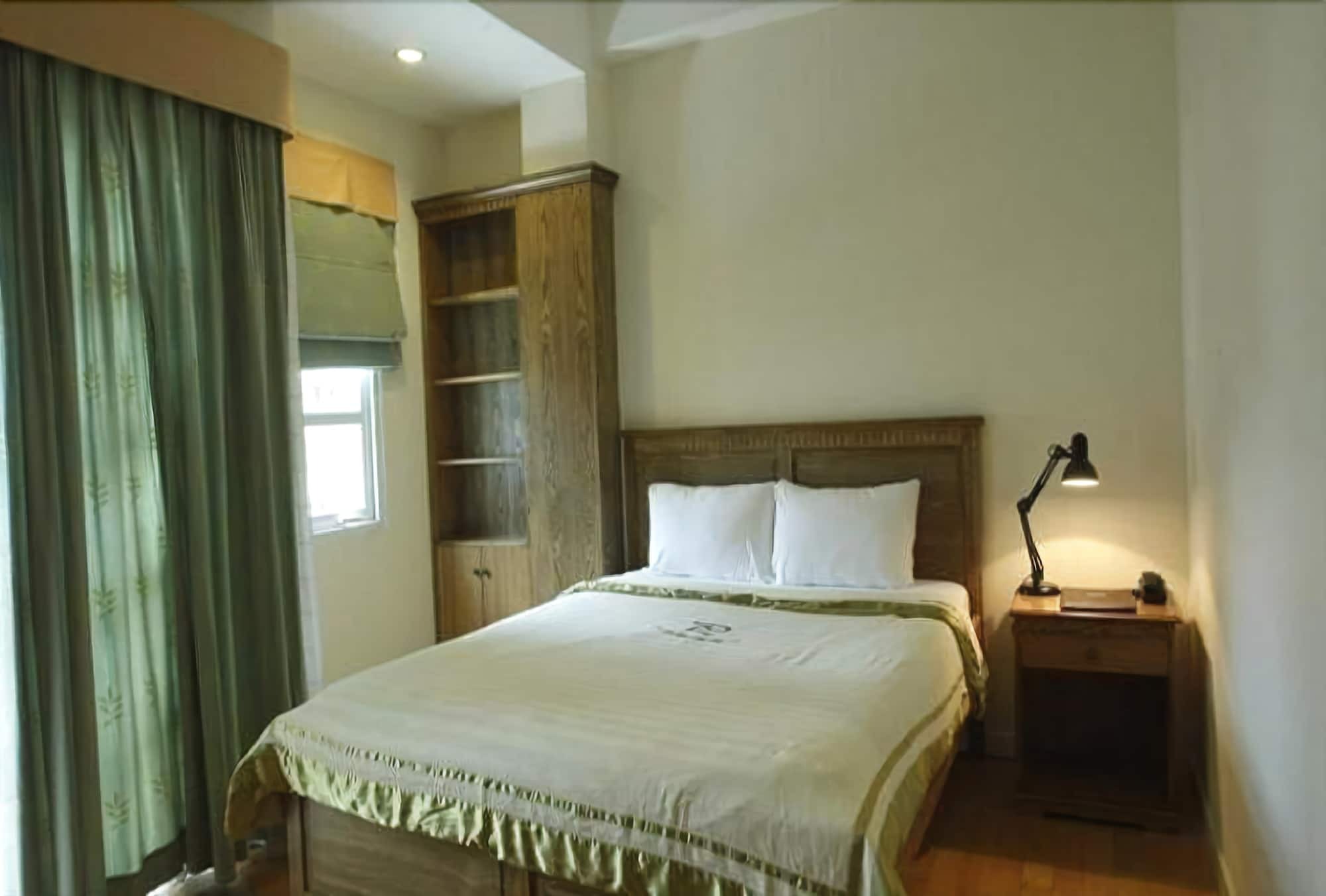 Pl Apartment *